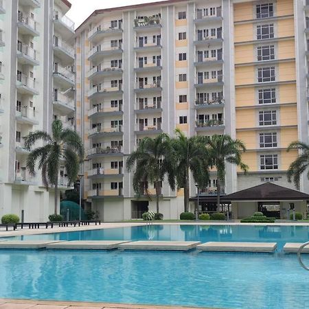 Cherolds Place Lovely 1 Bedroom Condo With Balcony Manila Kültér fotó