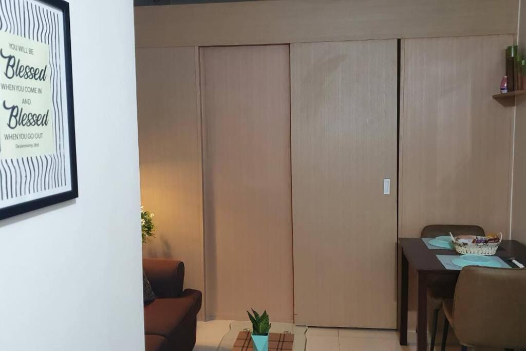 Cherolds Place Lovely 1 Bedroom Condo With Balcony Manila Kültér fotó